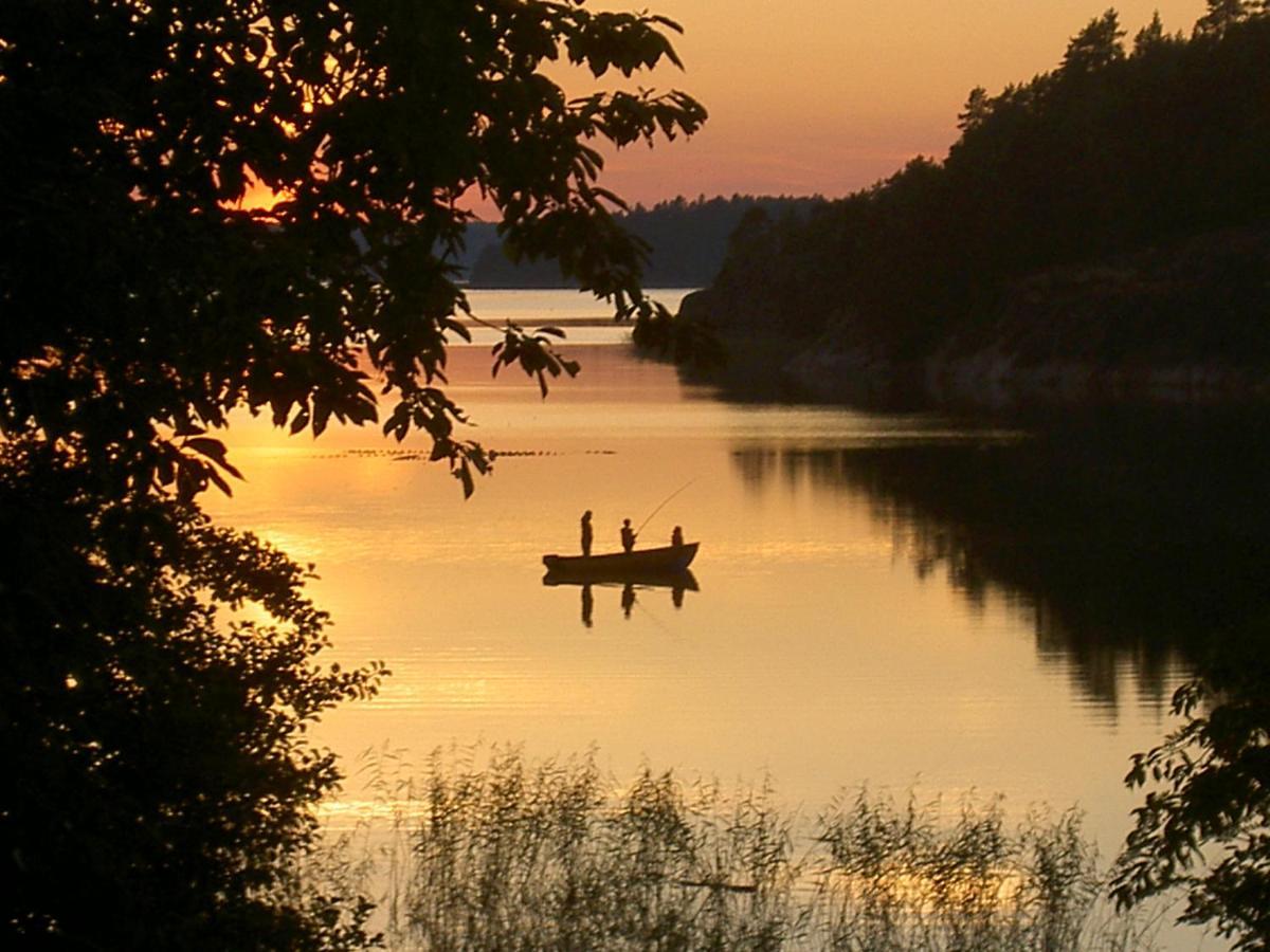 Gaerdsholmens Skaergardshemman "Eken" Villa Edsbruk Kültér fotó