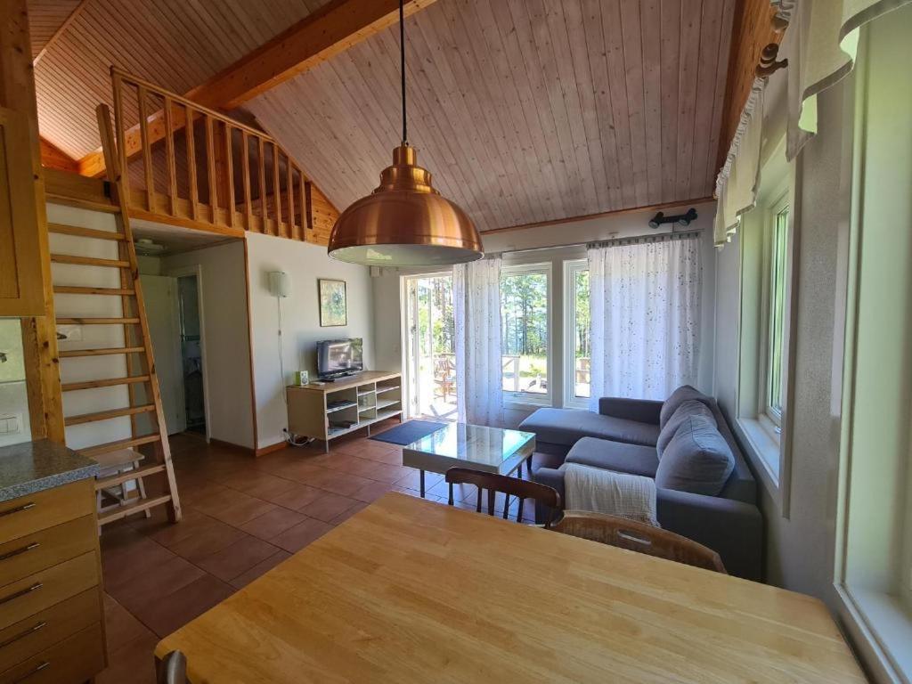 Gaerdsholmens Skaergardshemman "Eken" Villa Edsbruk Kültér fotó